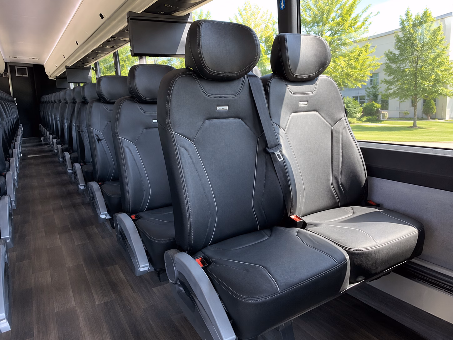 charter bus rentals for corporate groups and private wine events in greeley